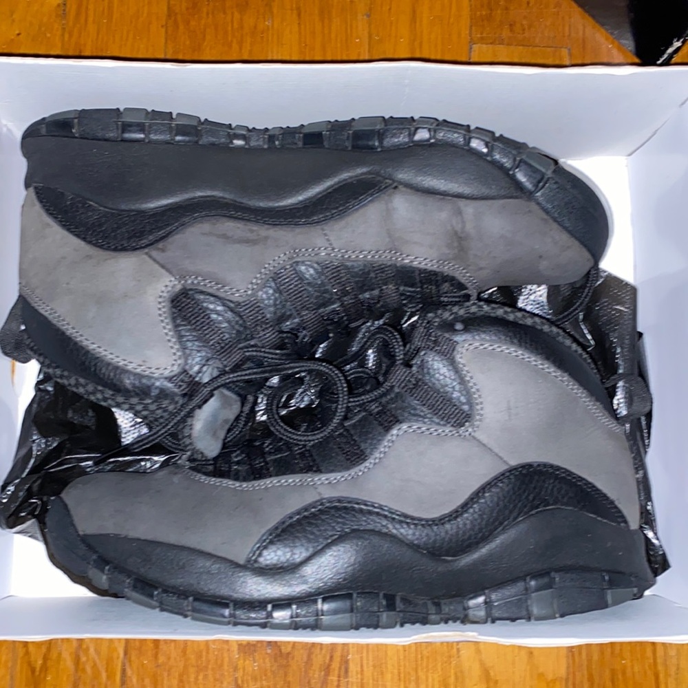 Air Jordan 10 Retro. Dark Shadow/ True Red-Black